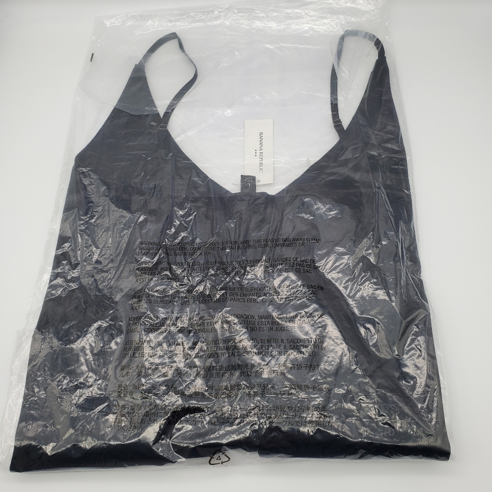 Banana Republic Velvet Classic Camisole - Picture 4 of 4